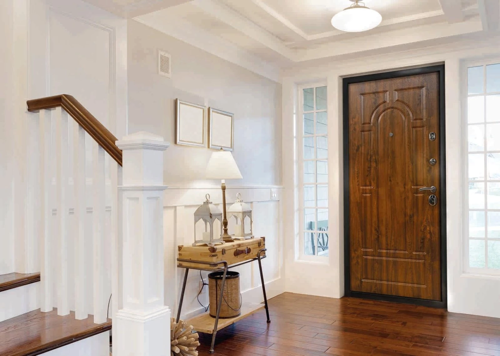 Уличные двери